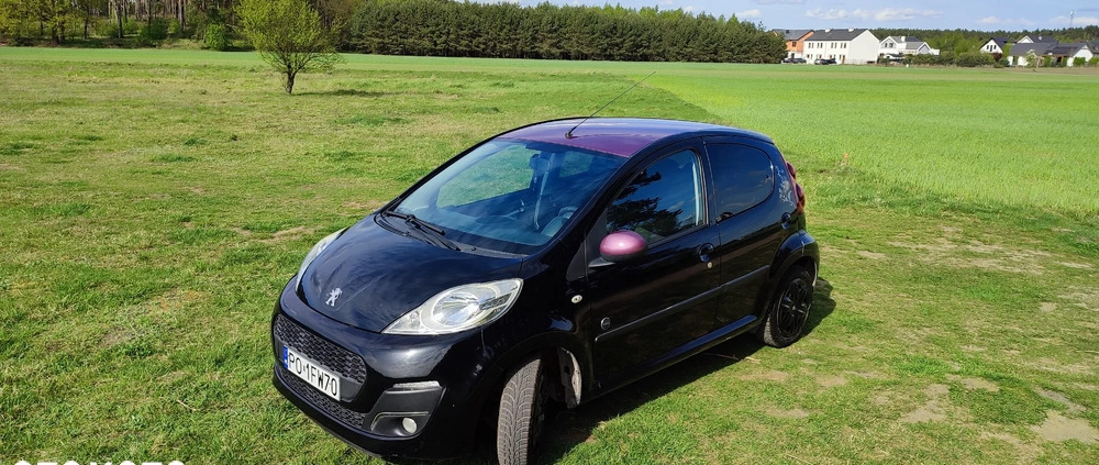 Peugeot 107 cena 22900 przebieg: 97682, rok produkcji 2013 z Tczew małe 379